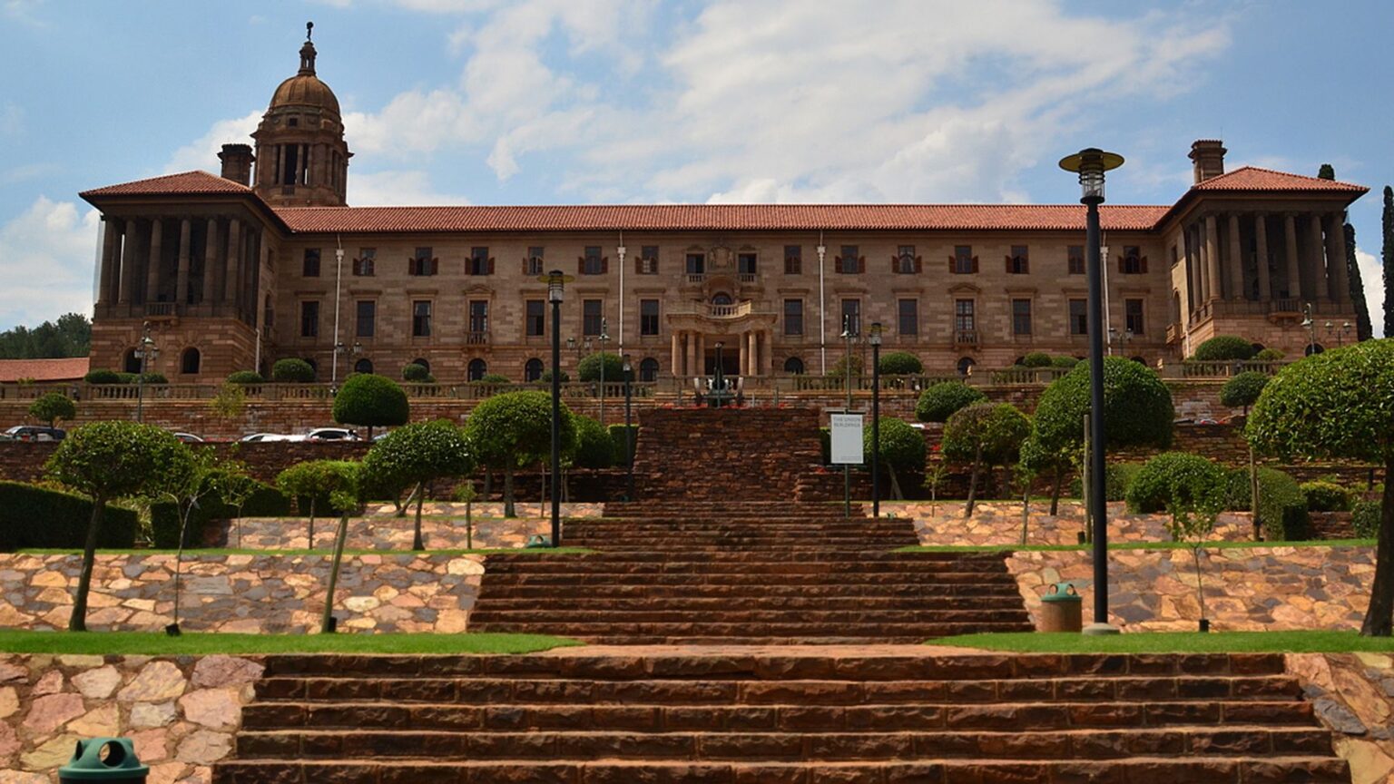160907121144-pretoria-the-union-buildings